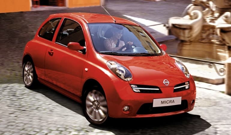 ТОП 35 лучших машин для девушек в 2023 году