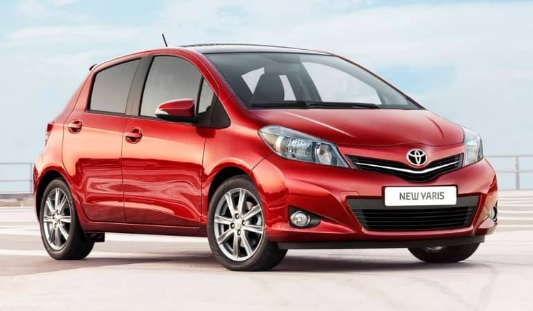 ТОП 35 лучших машин для девушек в 2023 году