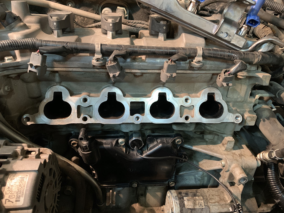 Установлена прокладка впускного колектора